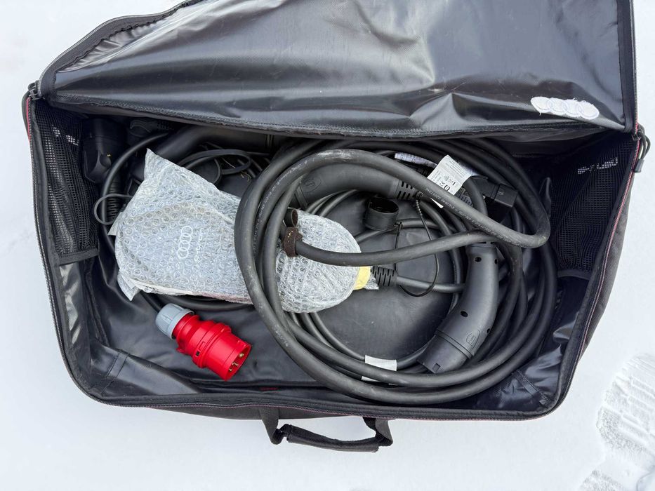 Зарядка Ауді Audi E-tron Etron 11 kwh нова три фази