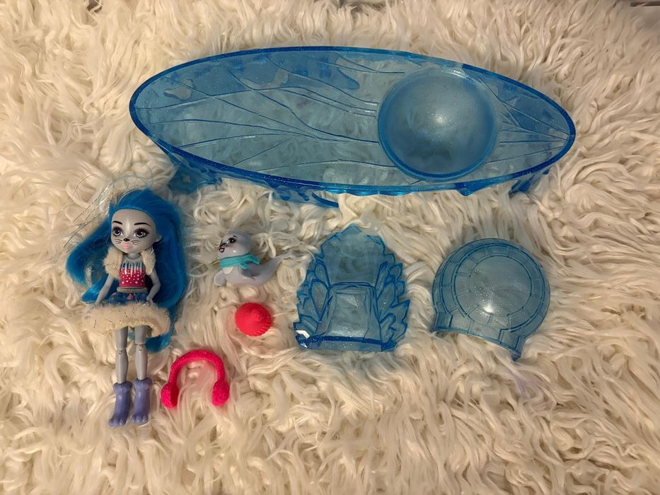 Zestaw zimowy lalki Enchantimals