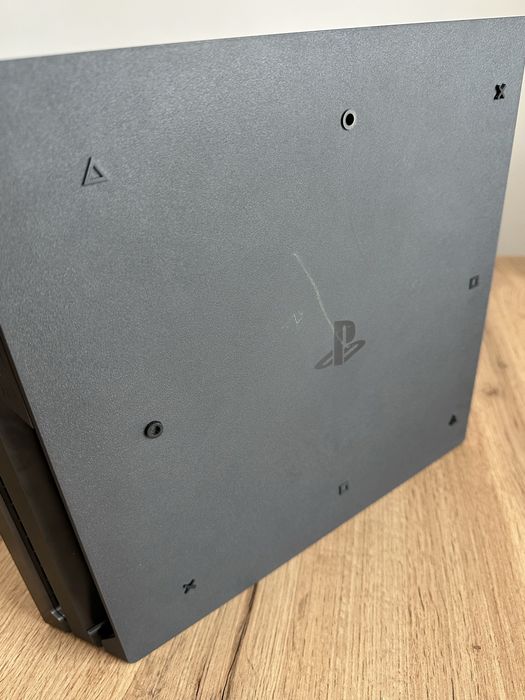 Playstation 4 PRO edycja The last of Us Part II