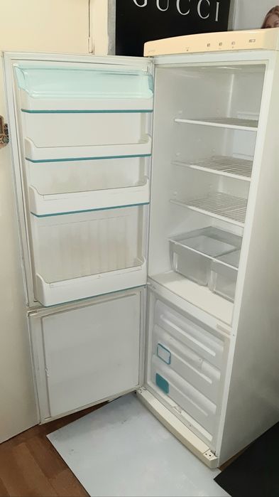 Продаётся двухкамерный холодильник бу ARDO AYC2412