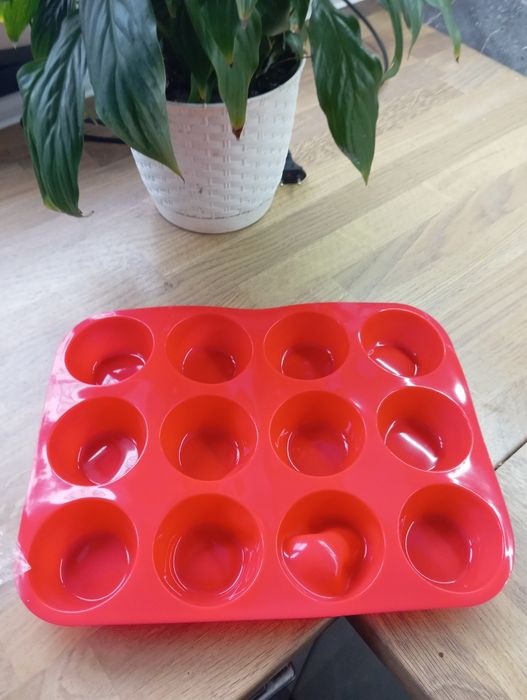 Nowa silikonowa forma na muffinki wypieki