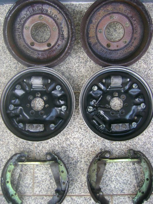 Conjunto tambor travão + maxilas travão Seat Ibiza 6L
