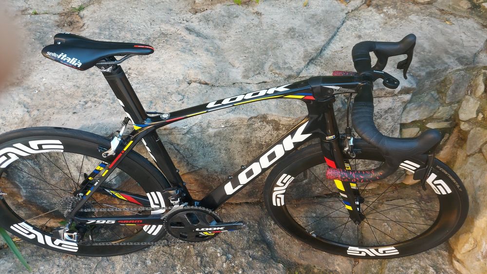 LOOK 795 Light Aero – SRAM Red eTap t54