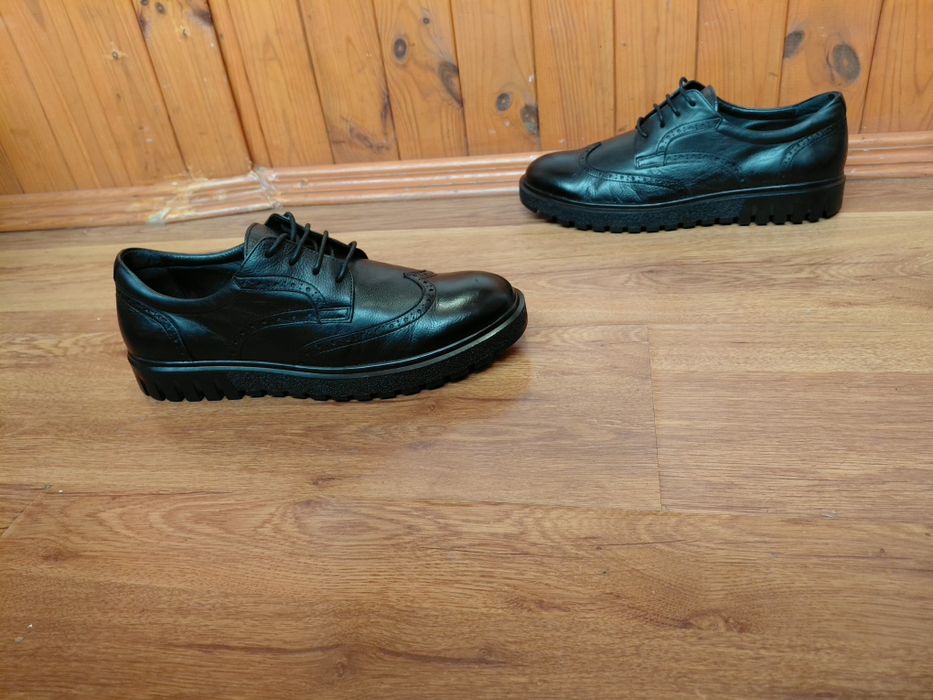 АКЦІЯ. Рр 43 WELFARE оригінал фірмові шкіряні туфлі броги