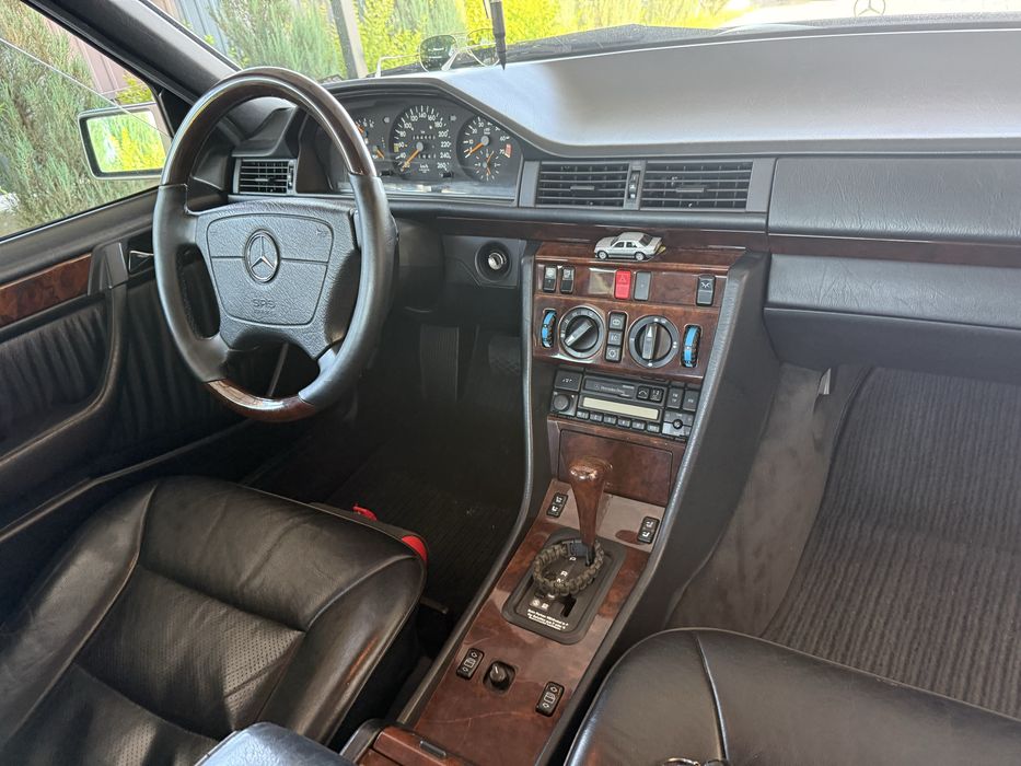 Продам w124 mercedes