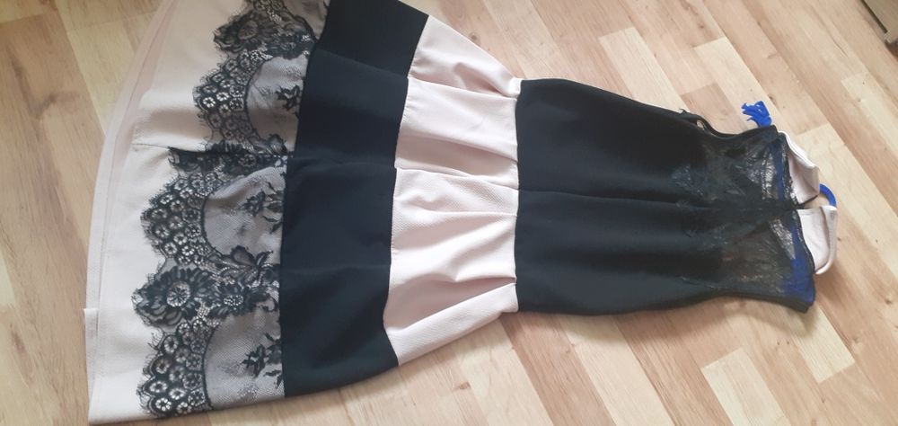Elegancka sukienka rozm M  MISS ONE