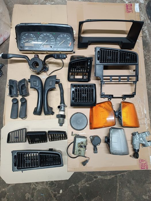 Рамки в торпеду кнопки замки кармани Фольксваген Пассат б3