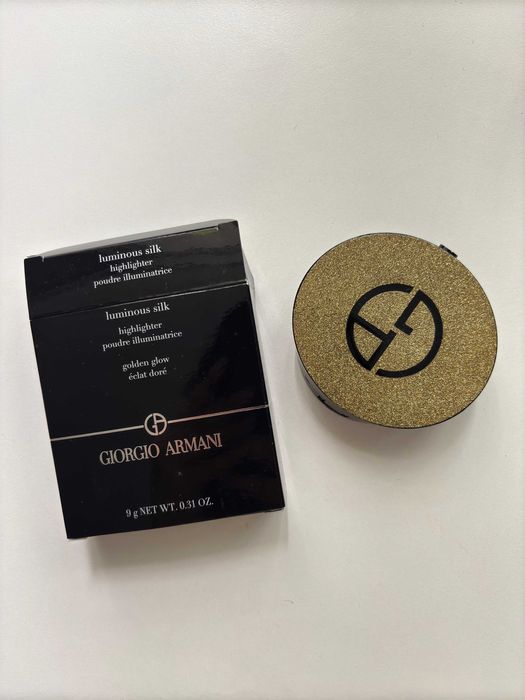 Giorgio Armani Rozświetlacz Luminous Silk Highlighter Poudre Nowy