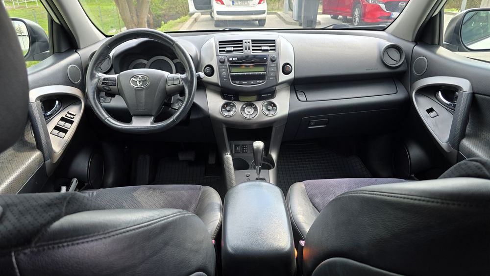 Toyota rav4 automat
