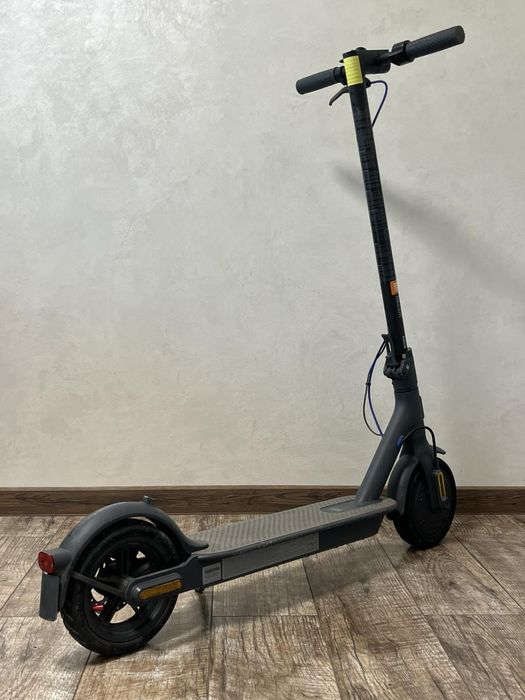 Xiaomi Mi Electric Scooter 3