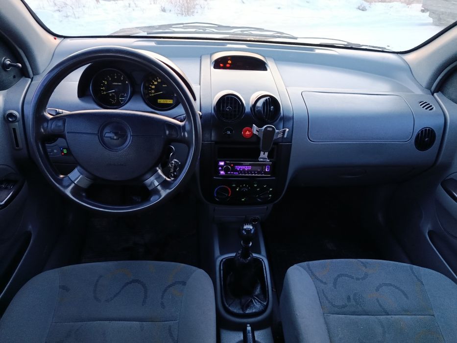 Chevrolet Aveo  2004 года 1.5l газ бензин, Гур кондер