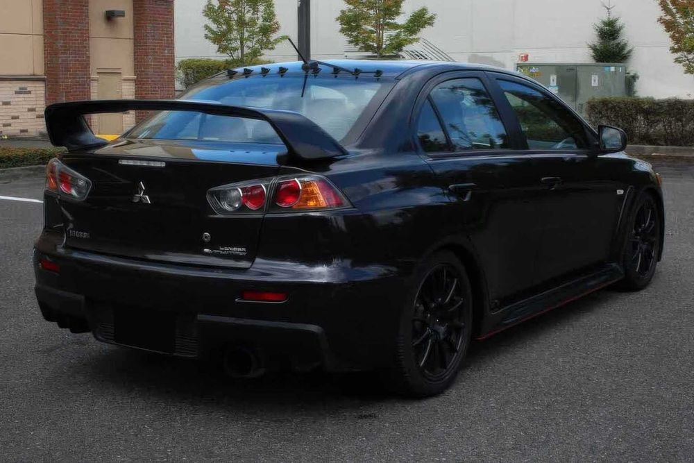 Mitsubishi Lancer Evolution GSR      2014