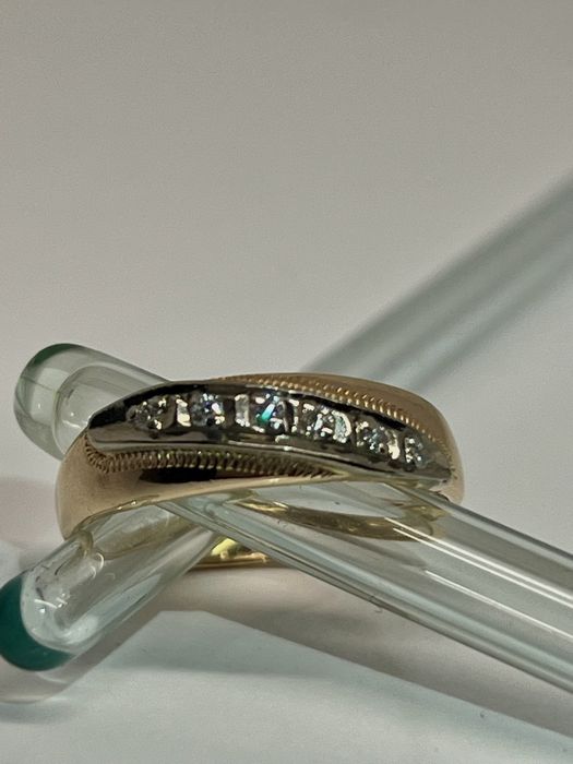 Золота каблучка з діамантами,обручка.Золотое кольцо с бриллиантами.