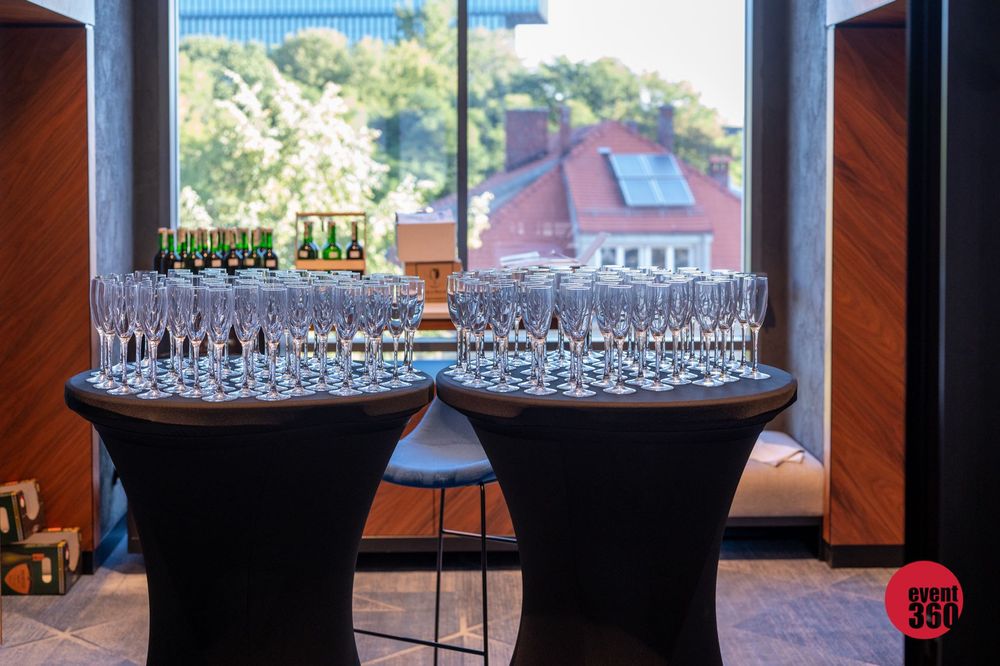 Wynajem wypożyczenie Stół koktajlowy czarny biały Katowice Śląsk