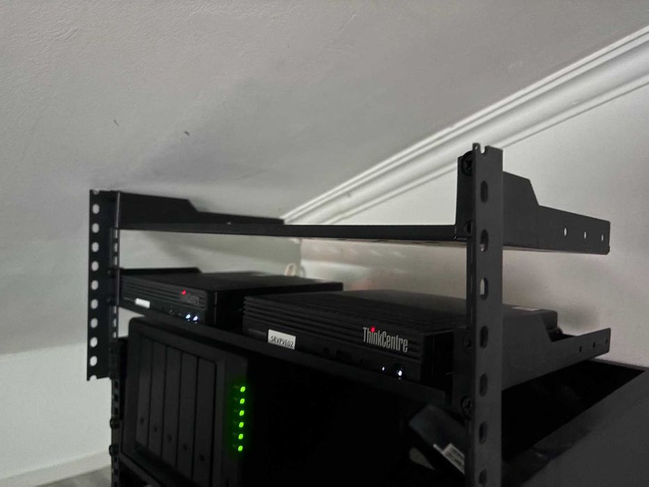 Extensor para rack 19 polegadas aberto