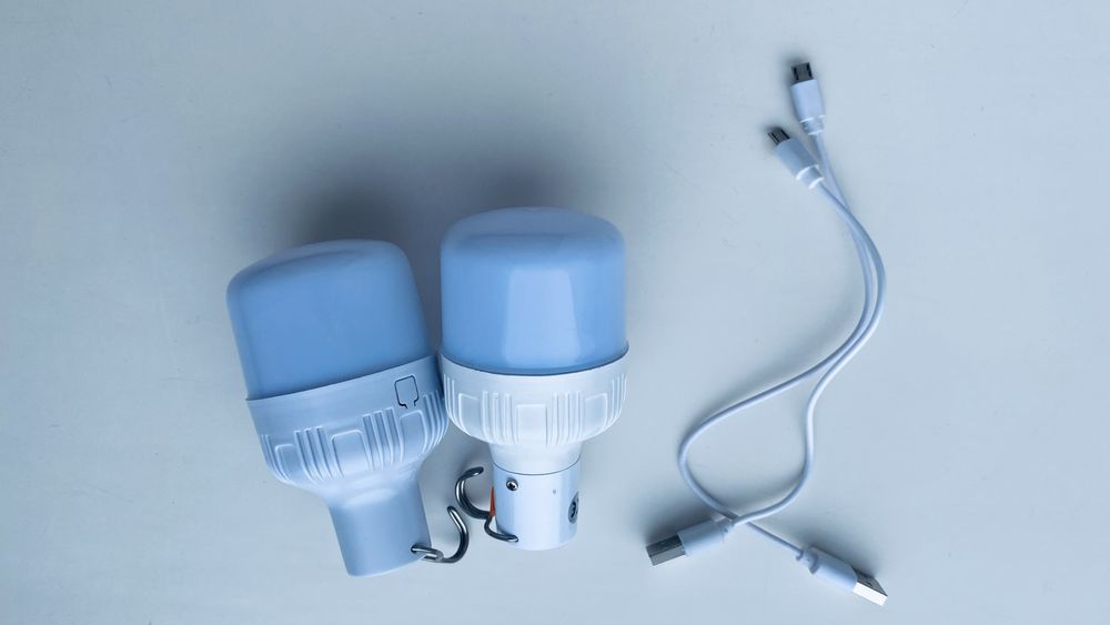 Дві Led-лампи на акумуляторах