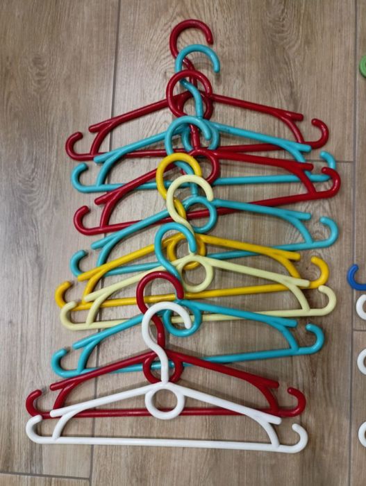 Wieszaki ubraniowe dziecięce
