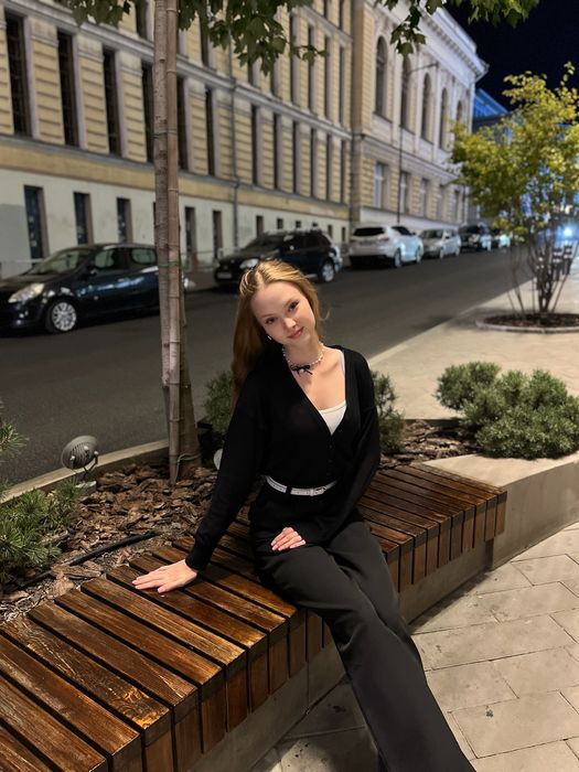 Чорний кардиган