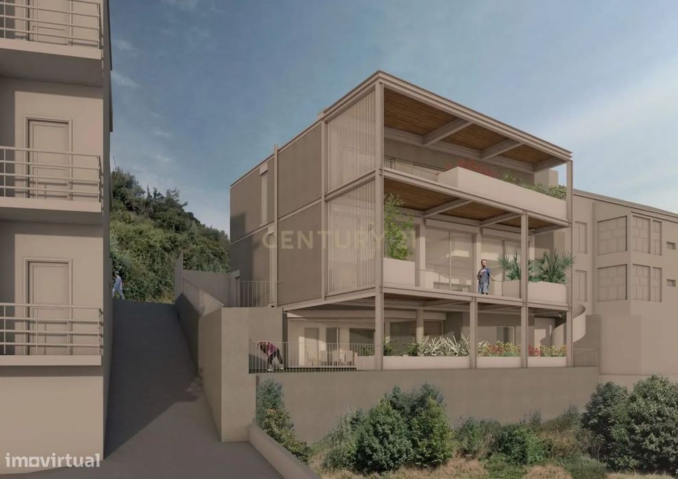 Detached House with Breathtaking Views over Coimbra