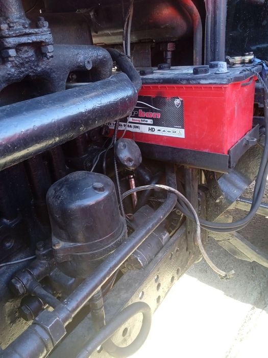 Трактор ЮМЗ 6КЛ з прицепом