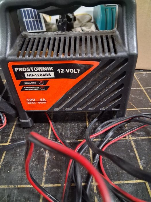 Prostowniki 12v 4A,oraz Eltron 6/12V