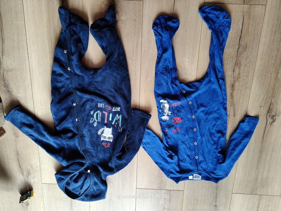 Dwa pajacyki chłopięce 74