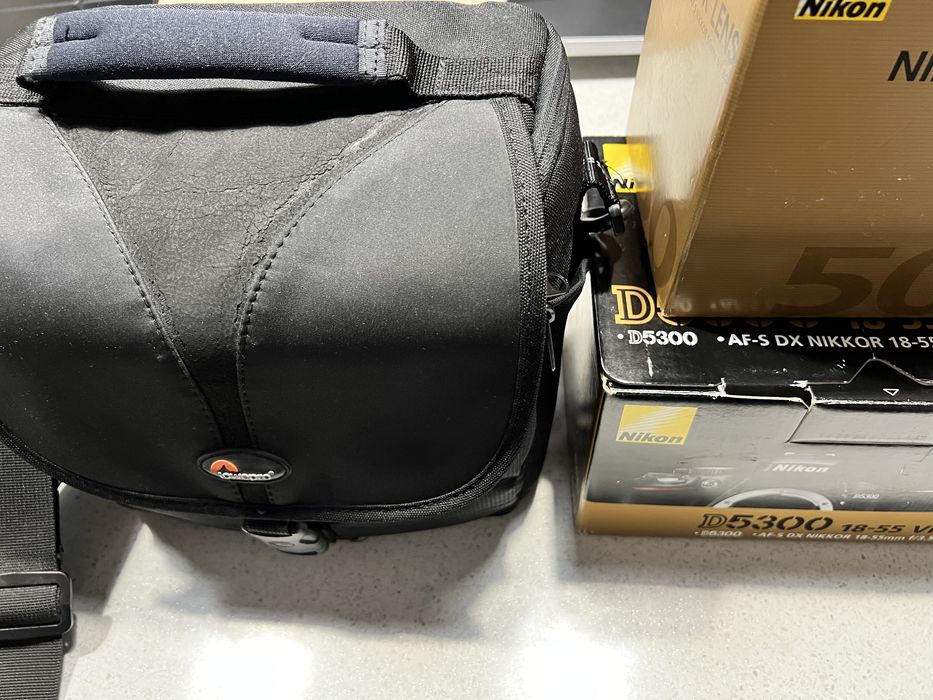 Цифрова (дзеркальна) фотокамера (фотоапарат) Nikon D5300