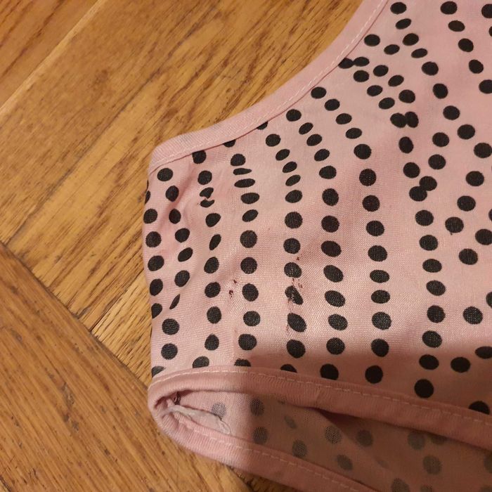 Bluzka na ramiączka różowa pudrowa w czarne kropki rozm. 42