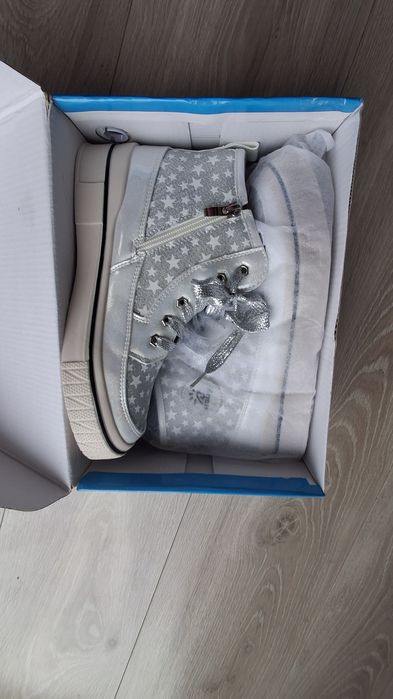 Wysokie trampki dziewczęce rozmiar 34