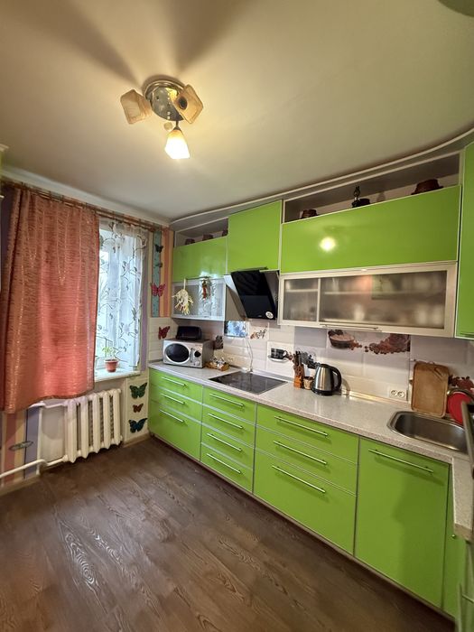3 кімнатна,Великий Луг,Зелена 51