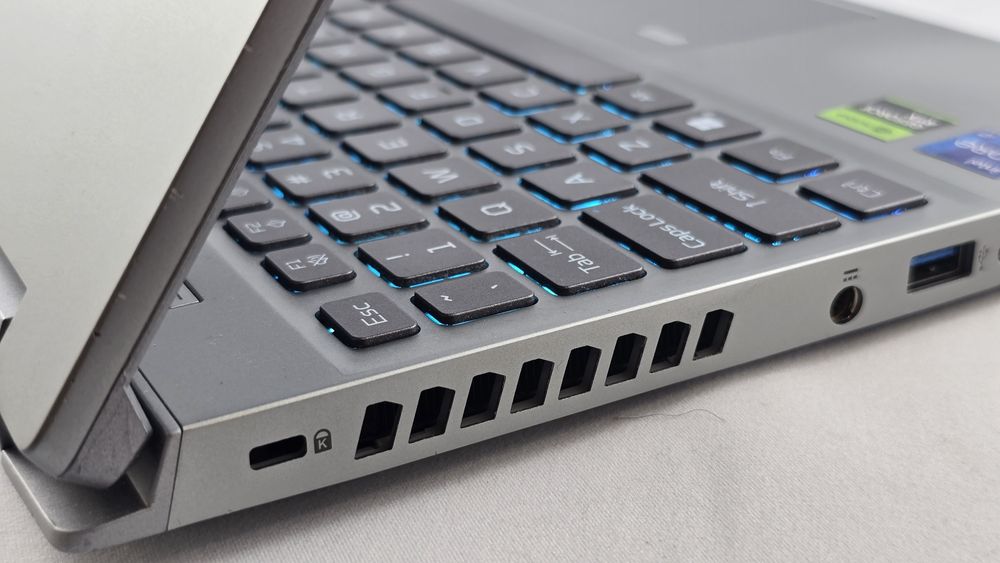 Laptop Gamingowy RTX 4050 105W Acer Predator Triton 14 i7 13700H 32GB 1TB PT14-51