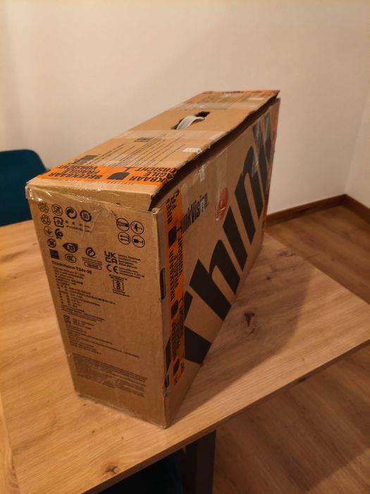 Monitor Lenovo ThinkVision T24v-20 24" com webcam\mic\colunas **Novo**