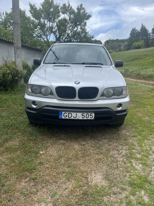 BMW X5 E53.