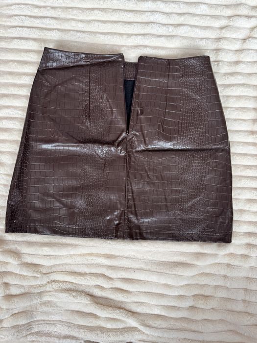 Спідниці в дуже гарному стані