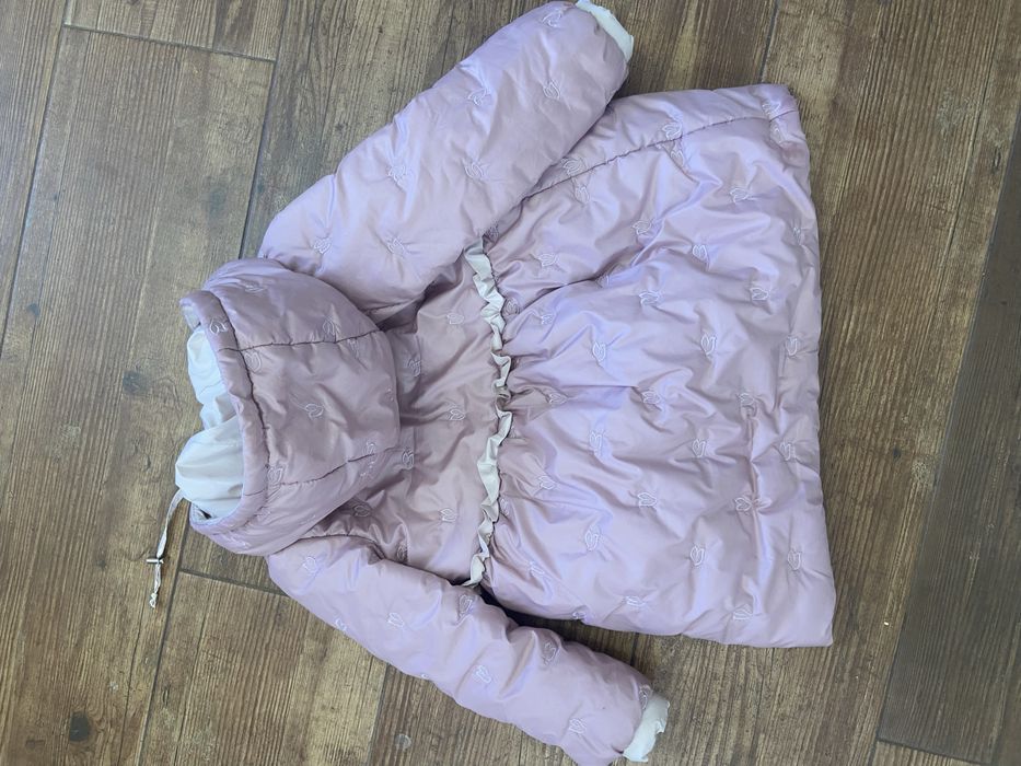 Куртка весняна стильна