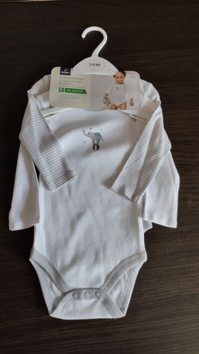 Продам дитячий одяг