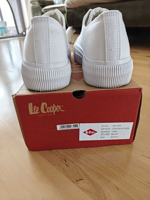 Lee Cooper białe trampki damskie r. 40 – stan bardzo dobry