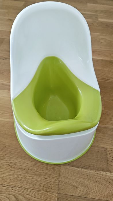 Bacio ikea branco e verde