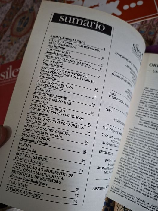 Oito números da antiga revista literária Silex