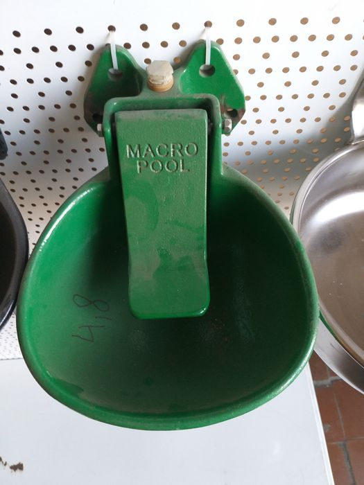 Клапан для поїлок ВРХ, корів, бичків, коней