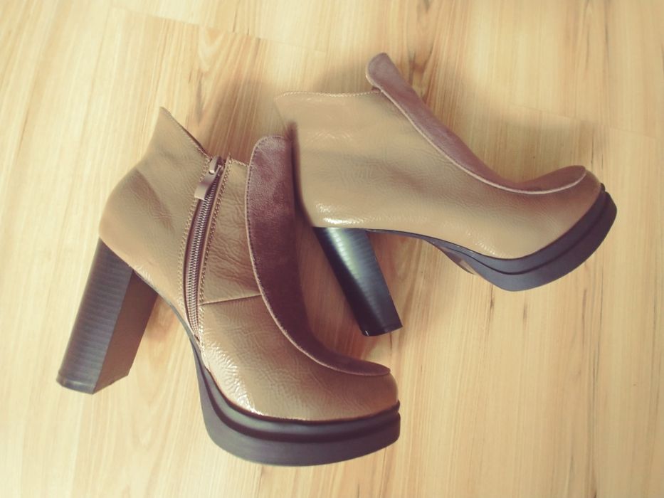 Botki, buty na obcasie