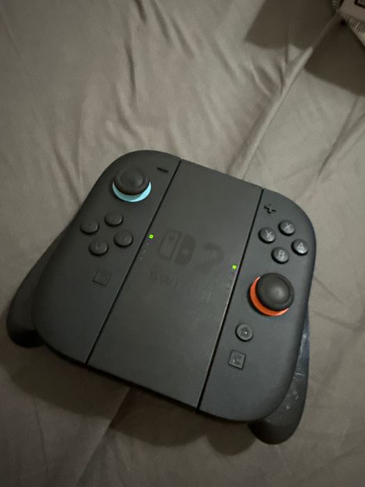 Console Nintendo Switch 2 + 4 jogos