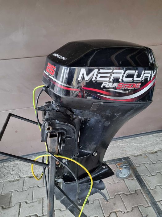 Mercury 25 KM bigfoot uciągowy silnik zaburtowy , manetka
