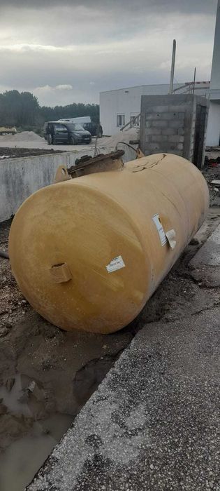 Vende-se Depósito de Combustível 3000 Lt (gasóleo)