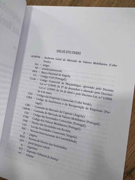 Livro Acionistas e Governação das Sociedades - NOVO