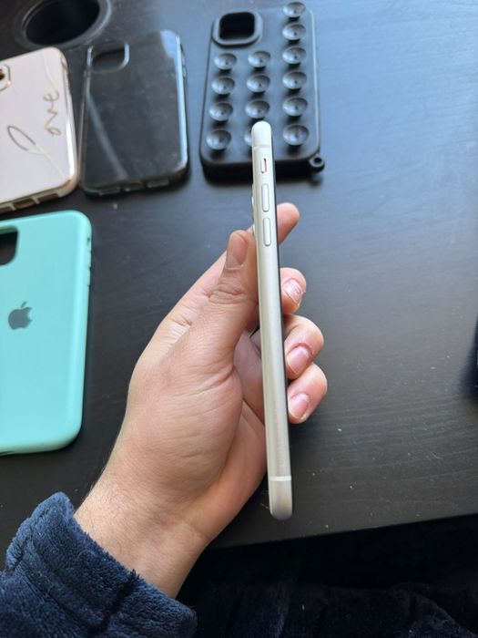 iPhone 12 ( como novo) com capas incluída