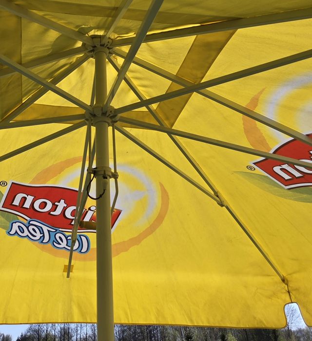 Parasol ogrodowy przekątna 4.2 m