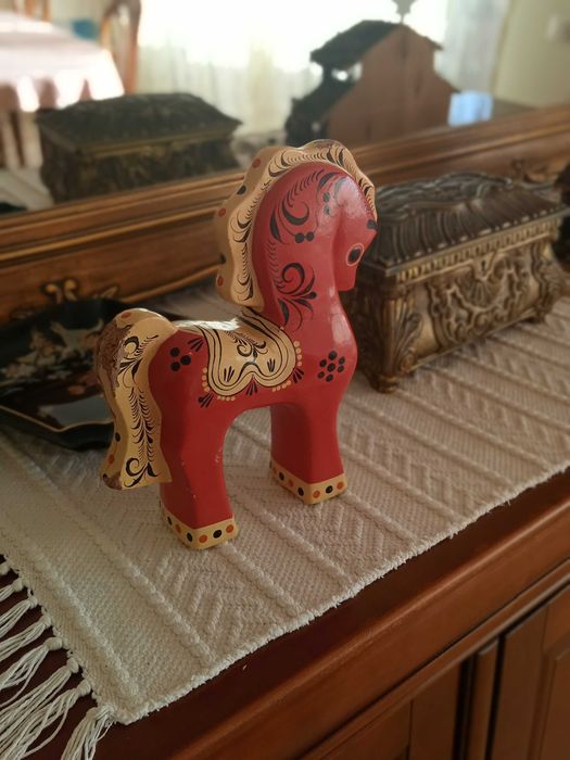 Cavalo de arte folclórica