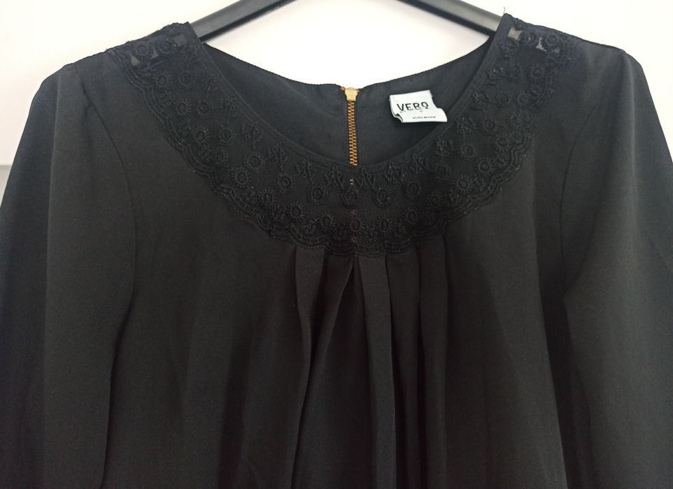 Czarna lekka bluzka Vero Moda r. S