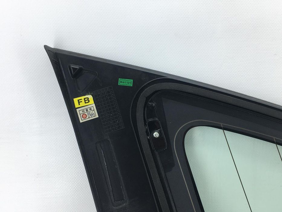 Скло в кузов заднє праве CHEVROLET CAPTIVA 2006-2011 96476262